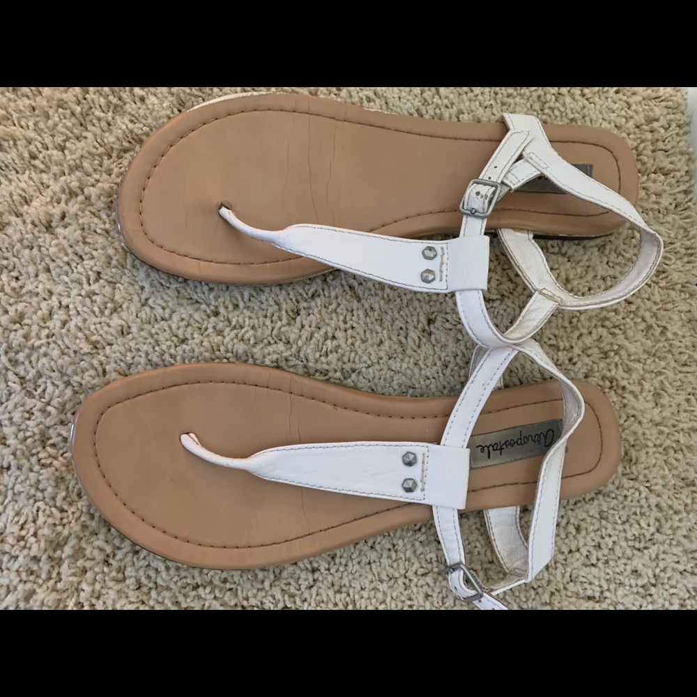 Women’s size 9 sandals